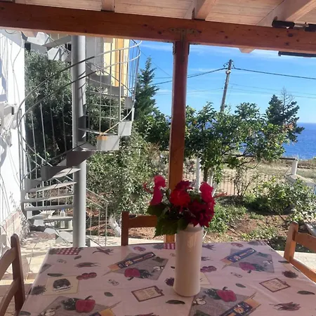 Adrianas * Himare