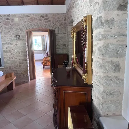 Adrianas Bed & Breakfast