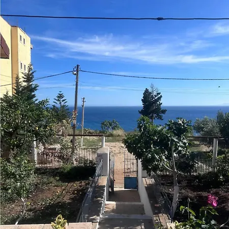 Adrianas * Himare